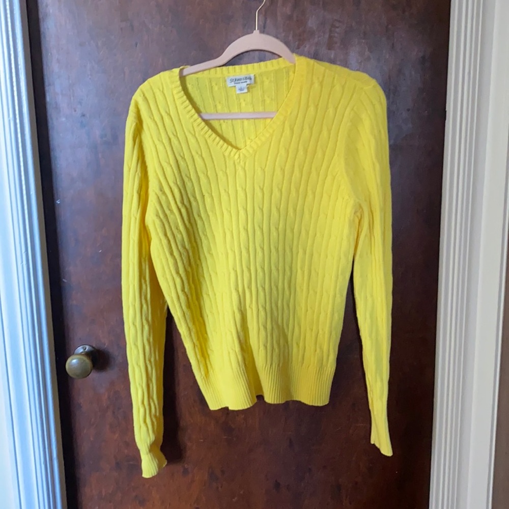 Cute yellow sweater